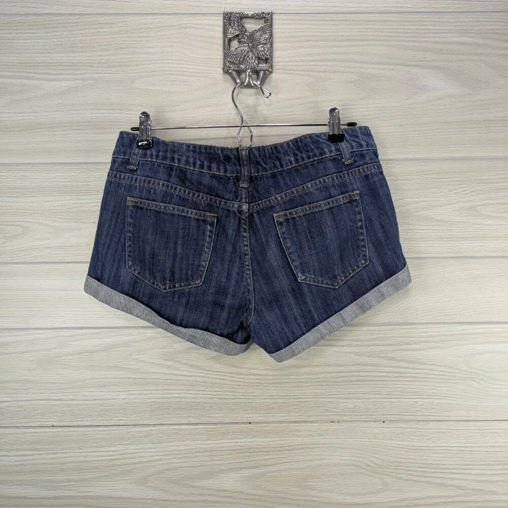 F21 Cuffed 100% Cotton Short Shorts - Picture 4 of 6